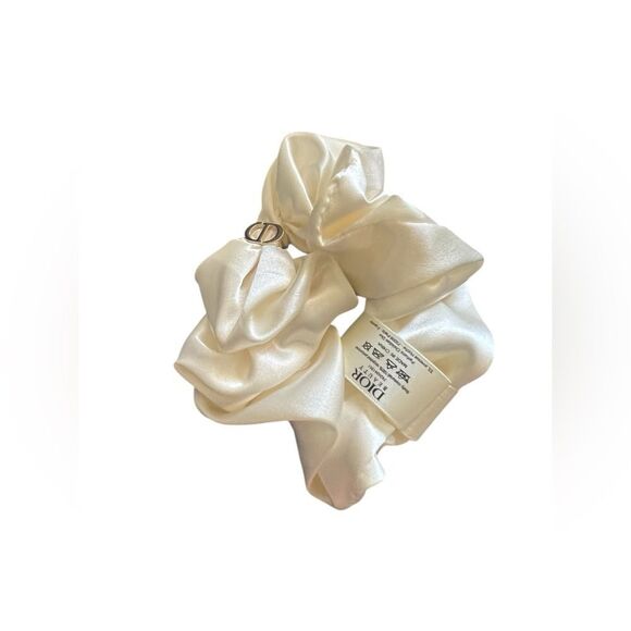 CHRISTIAN DIOR Prestige Beauty Vanity Set - Picture 13 of 16